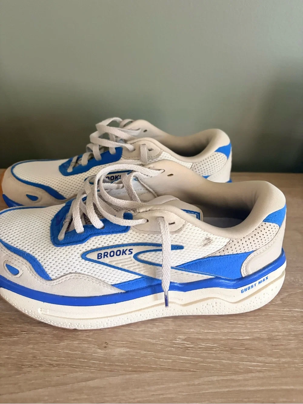 Brooks ghost max